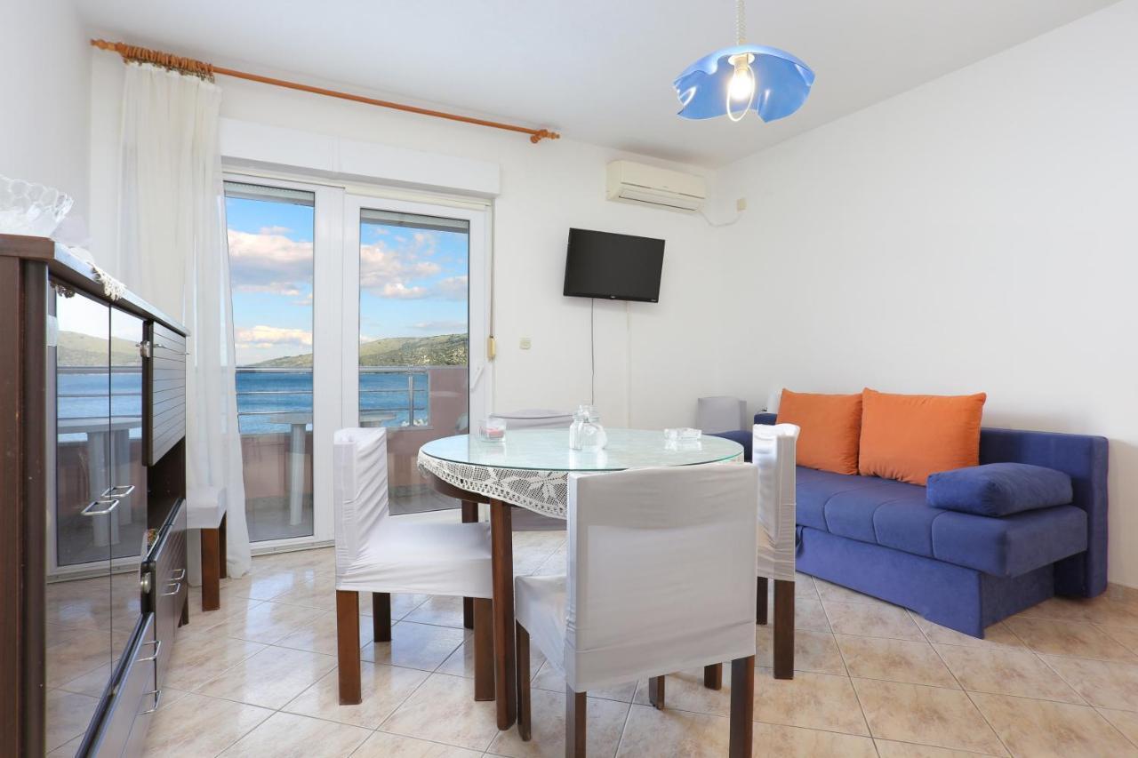Apartments By The Sea Poljica, Trogir - 19316 マリナ エクステリア 写真
