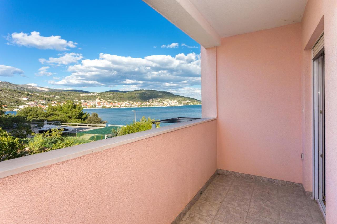 Apartments By The Sea Poljica, Trogir - 19316 マリナ エクステリア 写真